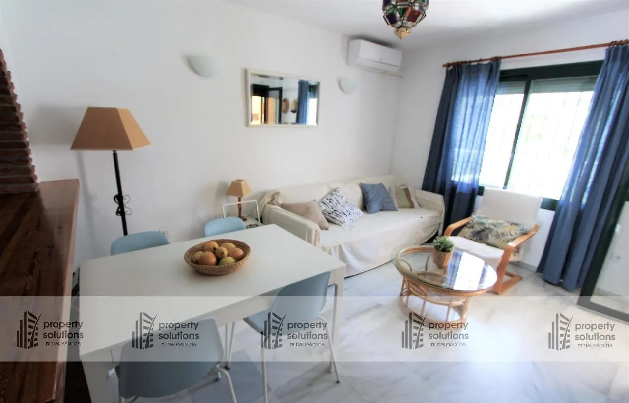 Apartamento PUEBLO DEL PARQUE 3- Terraza, jardín, barbacoa y piscina Benalmádena España