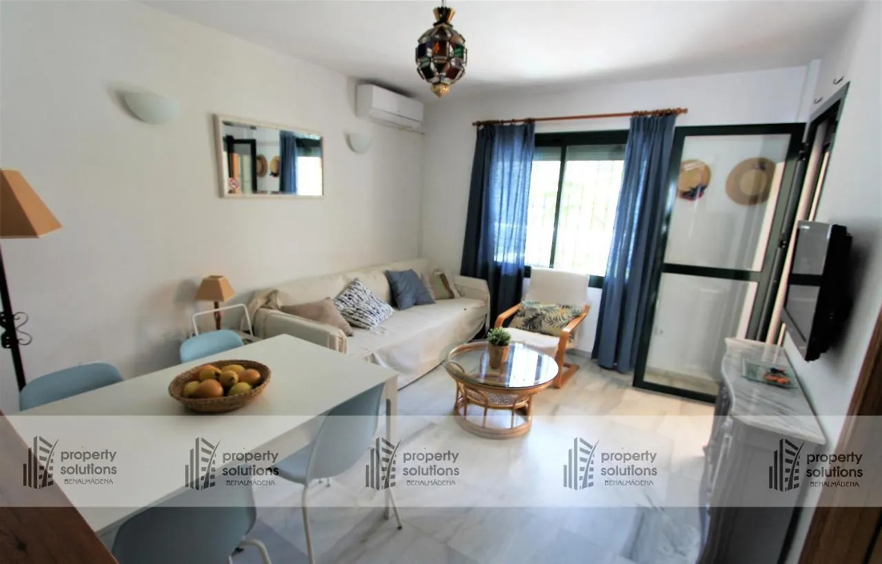 Apartamento PUEBLO DEL PARQUE 3- Terraza, jardín, barbacoa y piscina Benalmádena