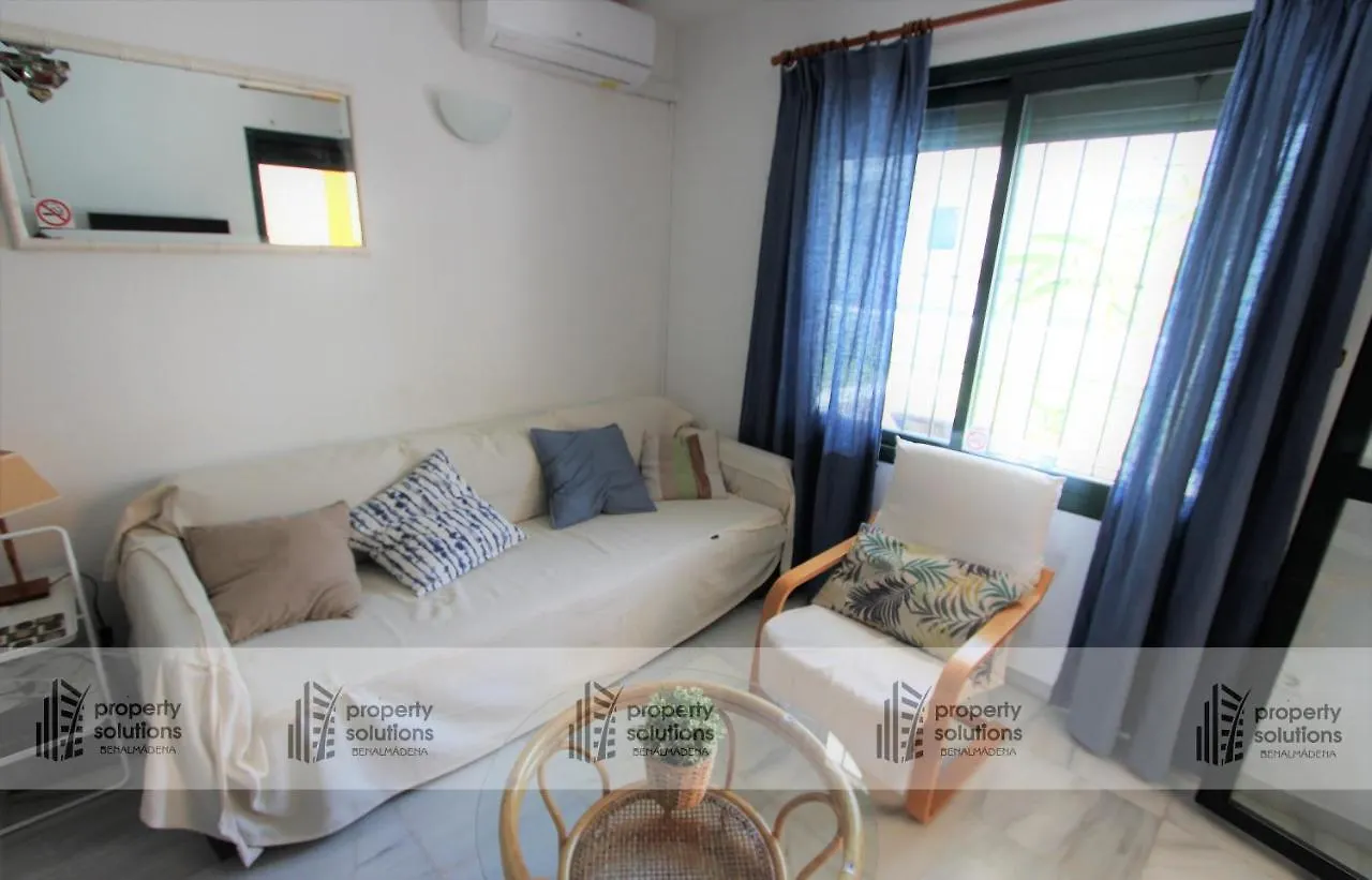 Apartamento PUEBLO DEL PARQUE 3- Terraza, jardín, barbacoa y piscina Benalmádena