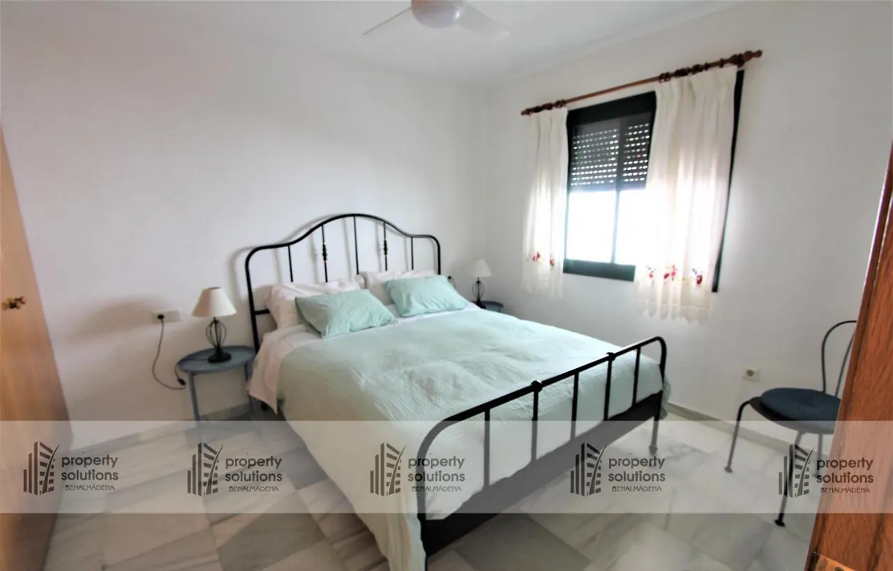 Apartamento PUEBLO DEL PARQUE 3- Terraza, jardín, barbacoa y piscina Benalmádena