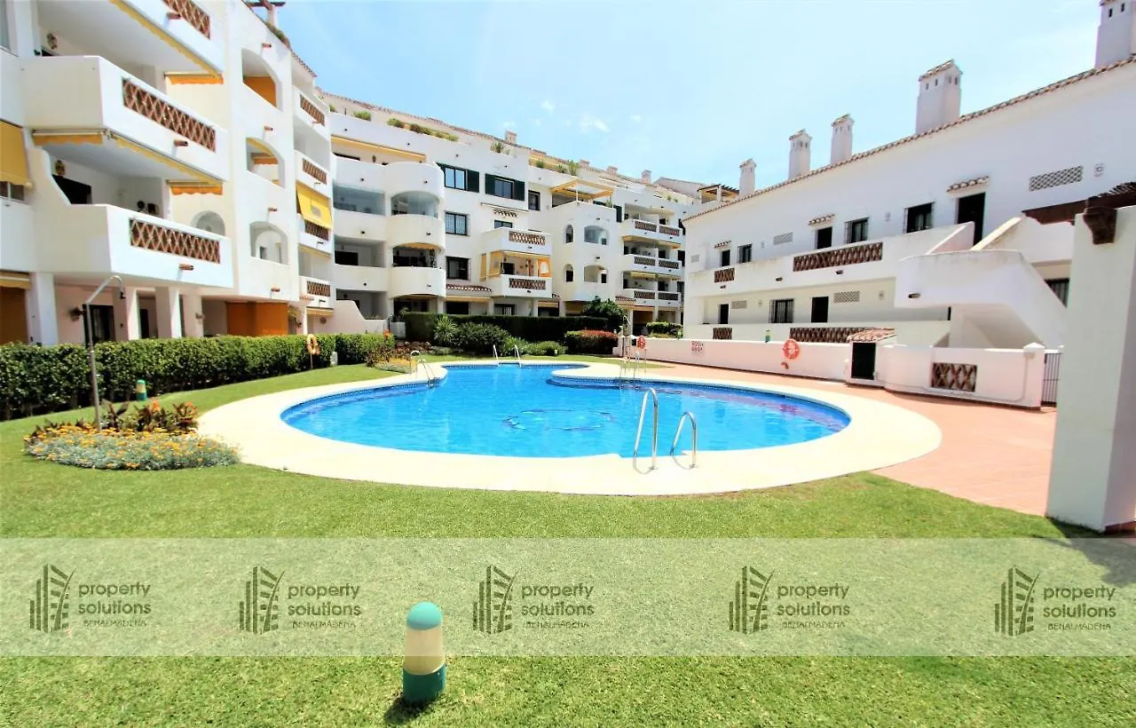 Apartamento PUEBLO DEL PARQUE 3- Terraza, jardín, barbacoa y piscina Benalmádena